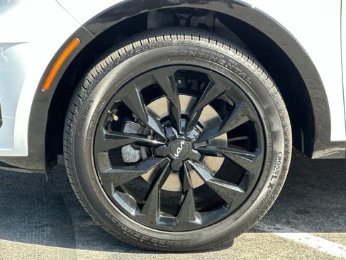 Certified 2023 Kia Sorento SX AWD/4WD image 37