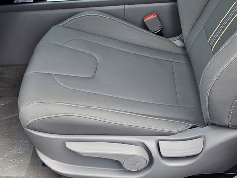 New 2026 Hyundai Elantra Sport FWD image 23