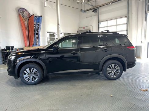 New 2026 Nissan Pathfinder SV FWD image 5