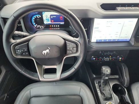 Used 2024 Ford Bronco Big Bend image 11