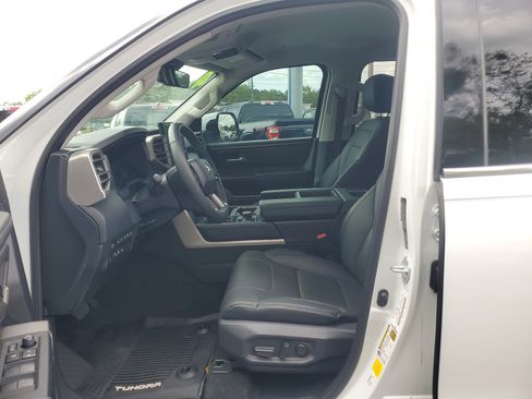 Used 2023 Toyota Tundra Limited AWD/4WD image 19