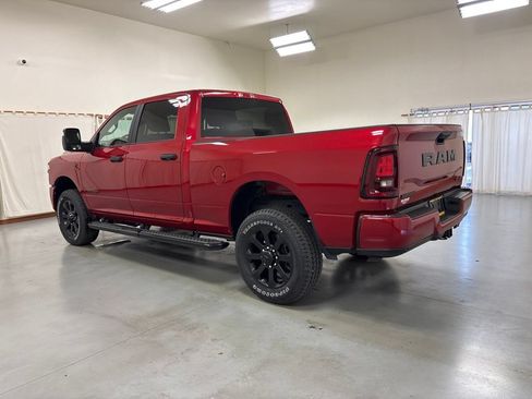 New 2026 RAM 2500 Big Horn AWD/4WD image 6