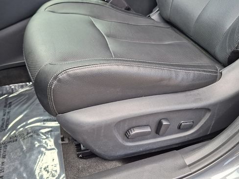 Used 2020 Nissan Rogue SL FWD image 17