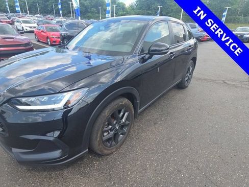 Used 2025 Honda HR-V Sport image 3