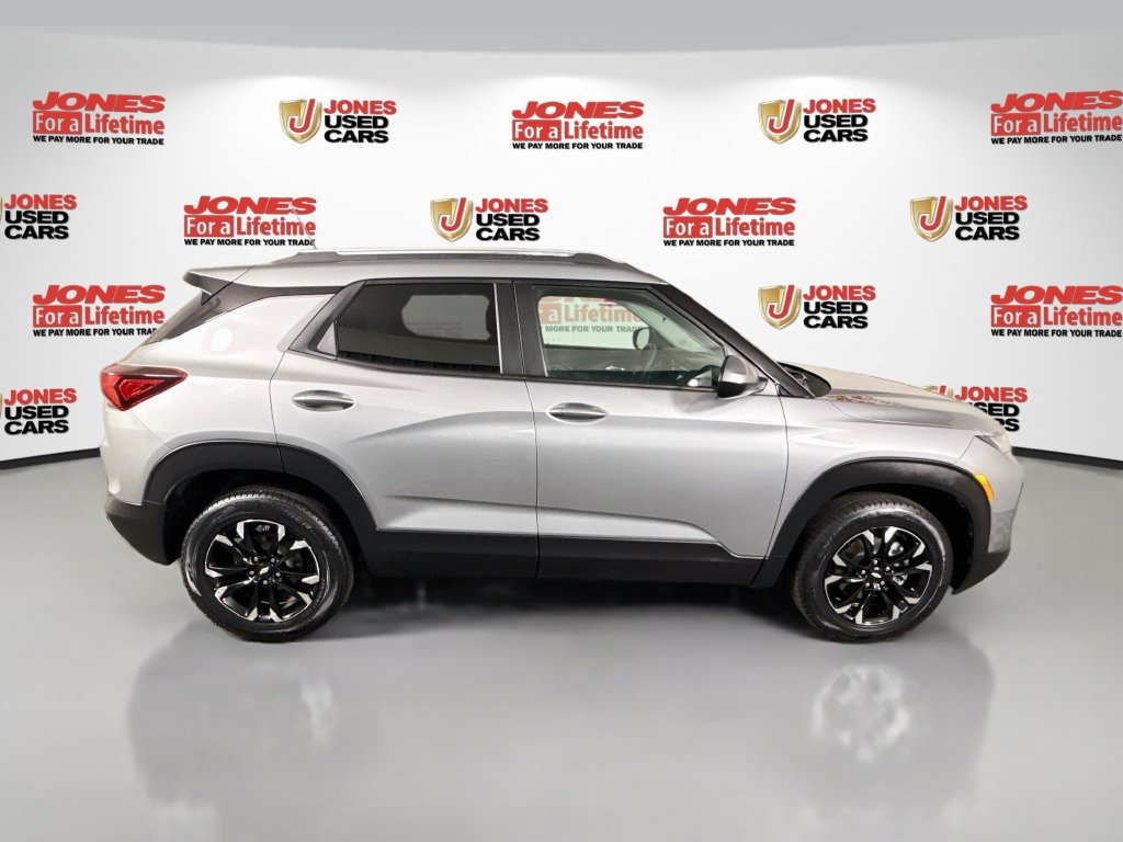 Used 2023 Chevrolet TrailBlazer LT AWD/4WD image 16