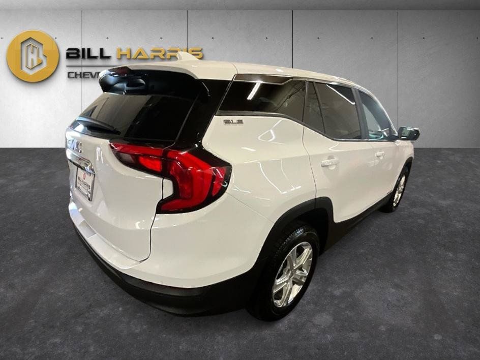 Used 2021 GMC Terrain SLE FWD image 2