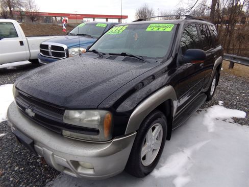 Used 2002 Chevrolet TrailBlazer LTZ image 3