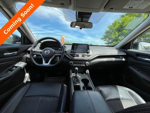 Used 2021 Nissan Altima 2.5 SR FWD image 4