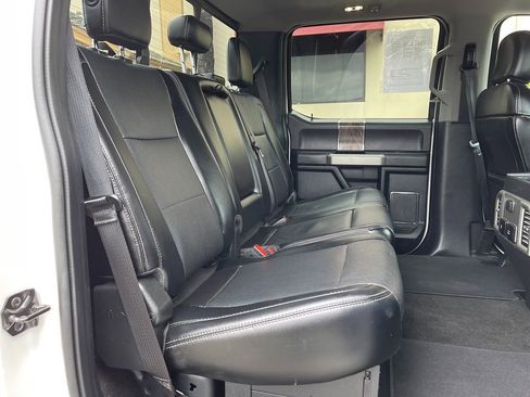 Used 2017 Ford F250 Lariat w/ Lariat Ultimate Package AWD/4WD image 31