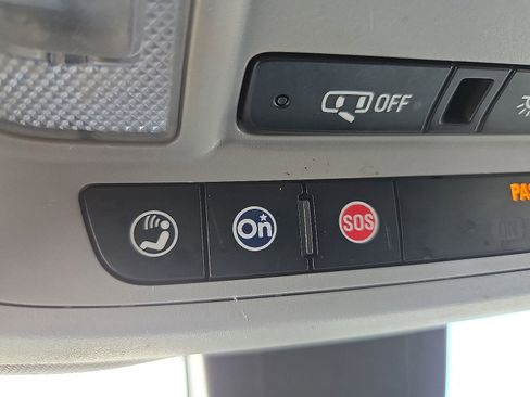 Certified 2020 Chevrolet Equinox LT AWD/4WD image 21