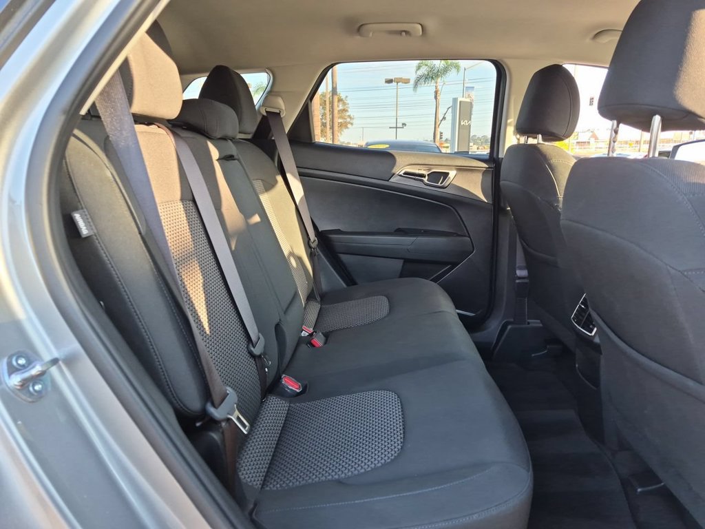 Certified 2025 Kia Sportage LX AWD/4WD image 27