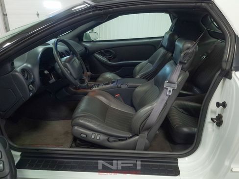 Used 1999 Pontiac Firebird Formula w/ SLP Firehawk Pkg RWD image 29