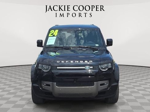 Used 2024 Land Rover Defender 110 X-Dynamic SE AWD/4WD image 2