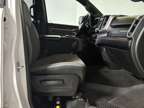 Used 2021 RAM 1500 Big Horn AWD/4WD image 16