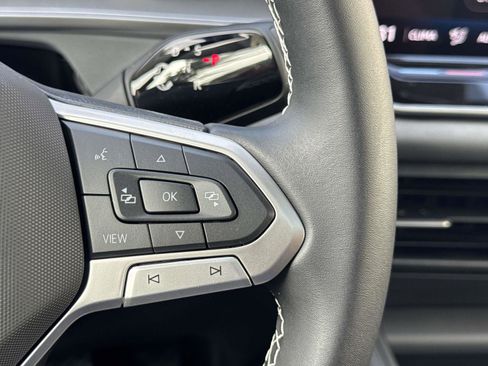 New 2026 Volkswagen Tiguan SE image 17