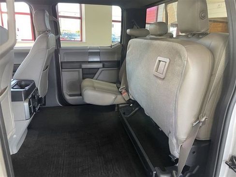 Used 2018 Ford F150 XLT w/ Equipment Group 302A Luxury image 30