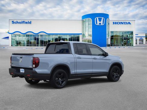 Used 2023 Honda Ridgeline Black Edition image 3