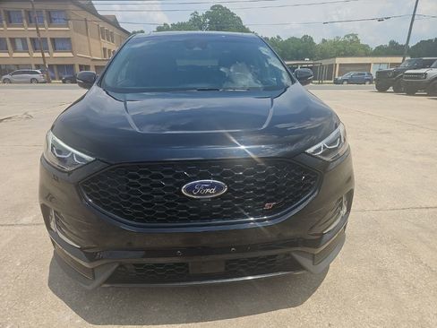 Used 2019 Ford Edge ST w/ Equipment Group 401A AWD/4WD image 8