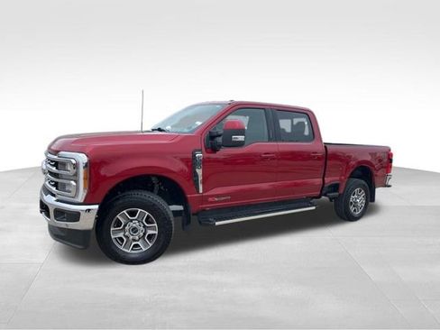 Used 2023 Ford F350 Lariat w/ Tow Technology Package image 2