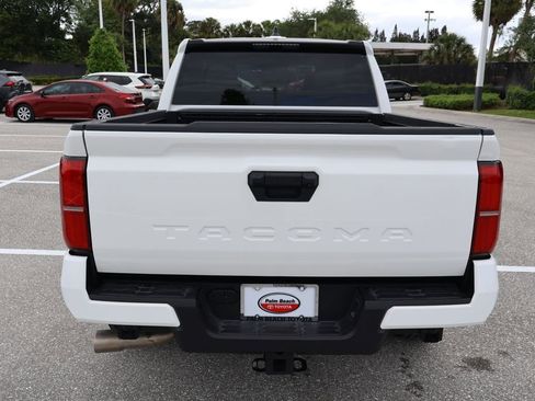 Certified 2025 Toyota Tacoma SR5 image 10