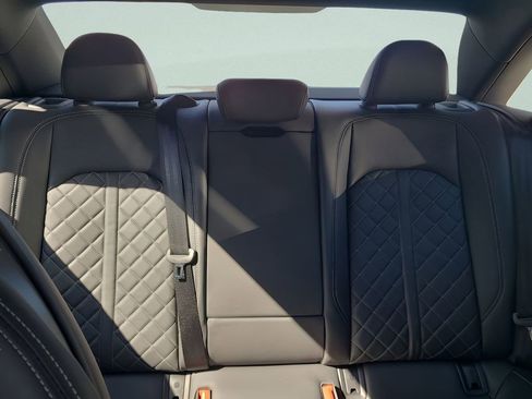 Used 2023 Audi S4 Premium Plus image 5