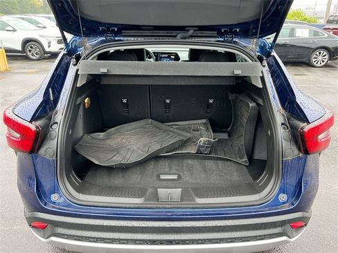 Used 2024 Chevrolet Trax LT w/ Driver Confidence Package image 24