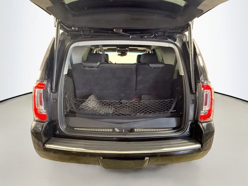 Used 2017 GMC Yukon Denali w/ Open Road Package RWD image 35