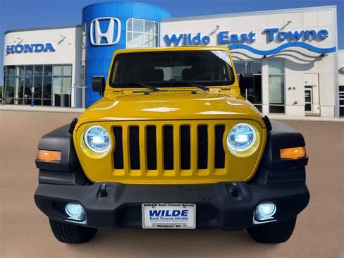 Used 2020 Jeep Wrangler Sport image 3