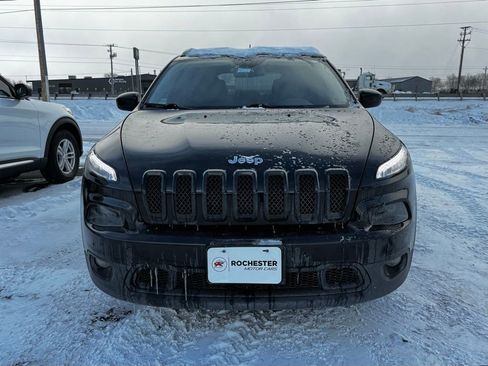 Used 2015 Jeep Cherokee Latitude w/ Cold Weather Group image 32