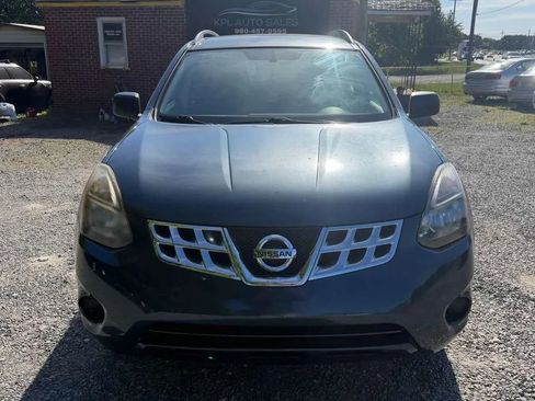 Used 2015 Nissan Rogue S w/ Convenience Package AWD/4WD image 2