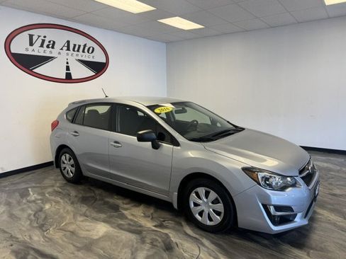 Used 2016 Subaru Impreza 2.0i image 2