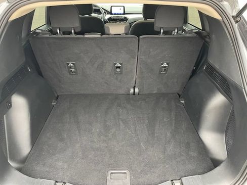 Used 2020 Ford Escape SE FWD image 20