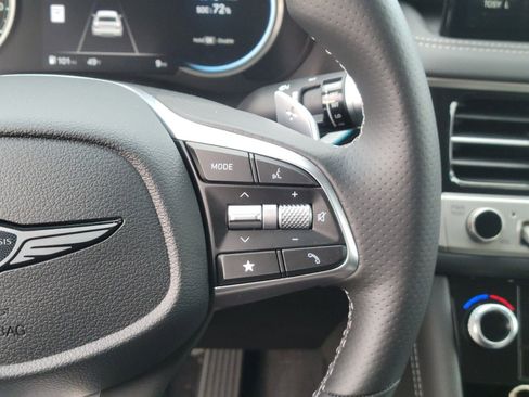 New 2026 Genesis G70 2.5T image 32