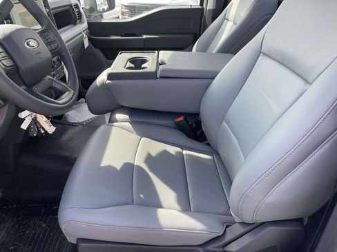 New 2026 Ford F550 4x4 Regular Cab Super Duty image 13