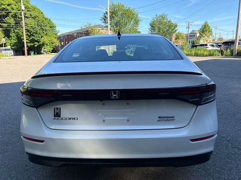 Used 2023 Honda Accord Sport image 5