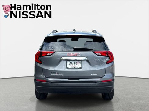 Used 2018 GMC Terrain SLE w/ Driver Convenience Package AWD/4WD image 3