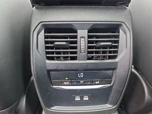 Used 2025 BMW 330i xDrive Sedan image 18