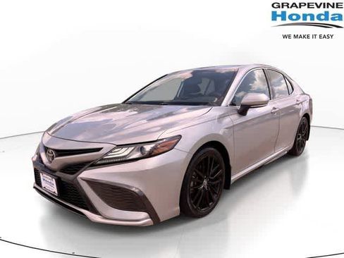 Used 2021 Toyota Camry XSE image 1