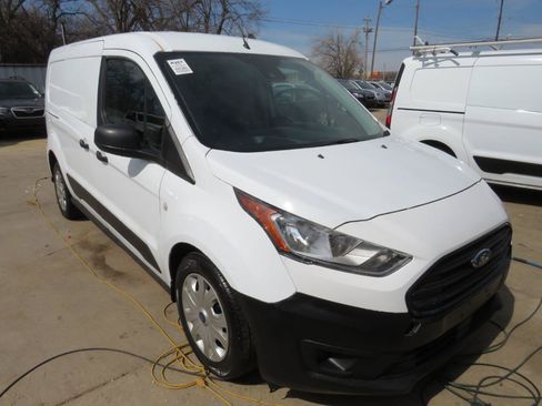 Used 2019 Ford Transit Connect XLT FWD image 3