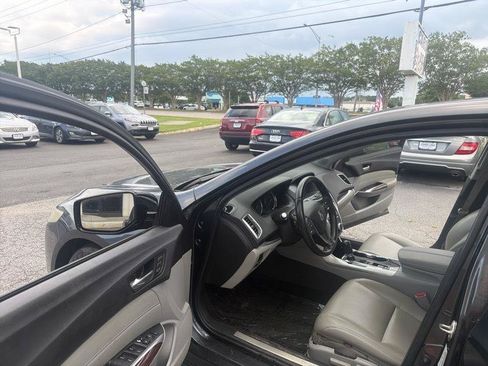 Used 2016 Acura TLX FWD image 13