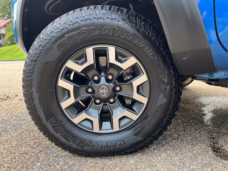 Used 2018 Toyota Tacoma TRD Off-Road AWD/4WD image 50