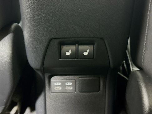 Used 2024 Toyota Prius Limited w/ Limited Premium Package image 35