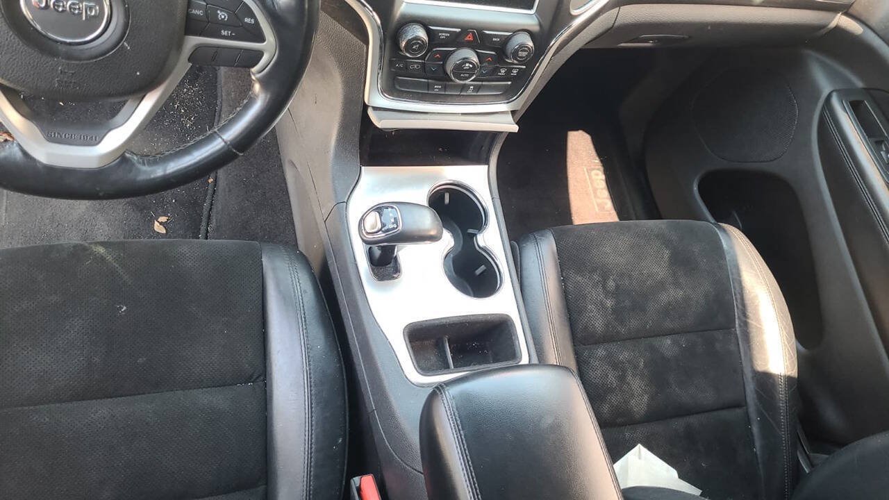 Used 2015 Jeep Grand Cherokee Altitude AWD/4WD image 11