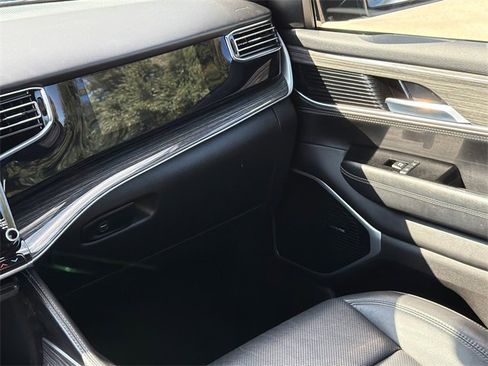 Used 2022 Jeep Wagoneer Series II image 16