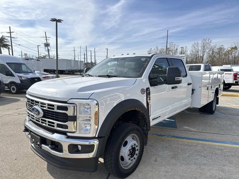 New 2026 Ford F550 4x4 Crew Cab image 6