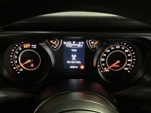 Used 2026 Jeep Wrangler Sport AWD/4WD image 17