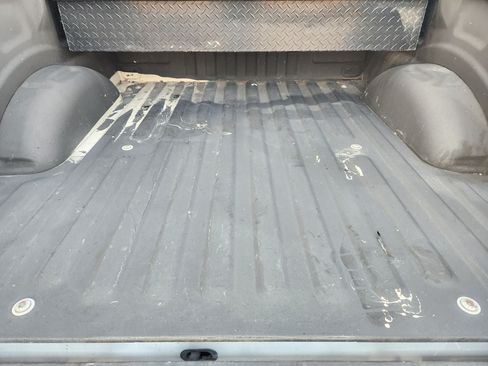 Used 2018 Ford F150 Platinum w/ Equipment Group 701A Luxury AWD/4WD image 31