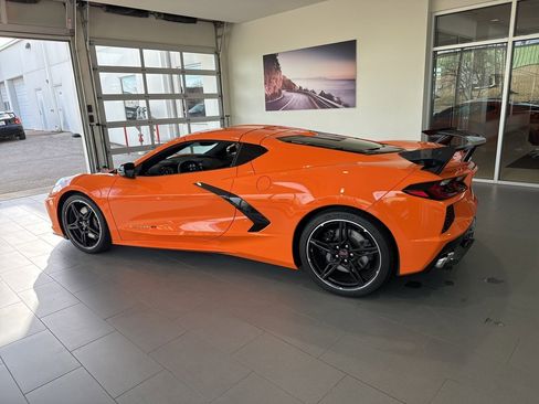 Used 2022 Chevrolet Corvette Stingray Preferred Cpe w/ Z51 Performance Package image 5