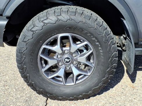 Used 2023 Ford Bronco Badlands AWD/4WD image 9
