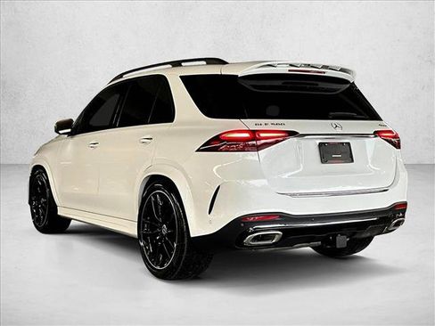 New 2026 Mercedes-Benz GLE 580 4MATIC image 3